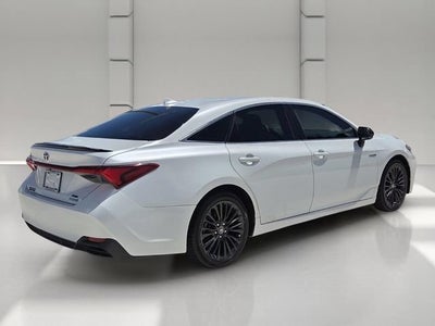 2019 Toyota Avalon Hybrid Limited