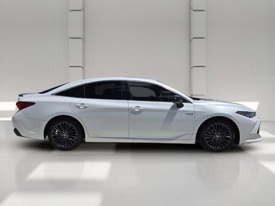 2019 Toyota Avalon Hybrid Limited