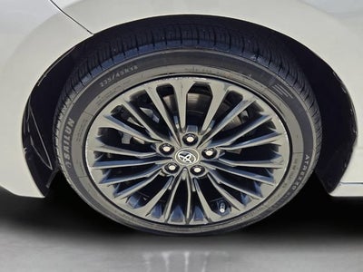 2019 Toyota Avalon Hybrid Limited