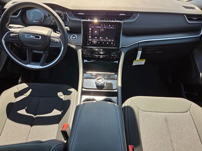 2026 Jeep Grand Cherokee Laredo