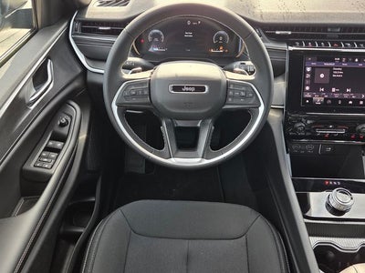 2026 Jeep Grand Cherokee Laredo