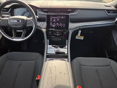 2026 Jeep Grand Cherokee Laredo