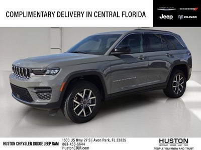 2027 Jeep Grand Cherokee Laredo