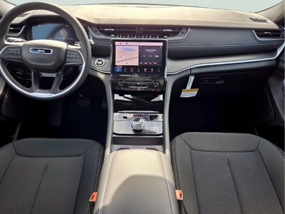 2027 Jeep Grand Cherokee Laredo