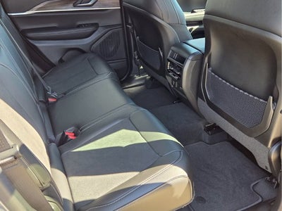 2027 Jeep Grand Cherokee Laredo Altitude