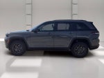 2027 Jeep Grand Cherokee Laredo Altitude