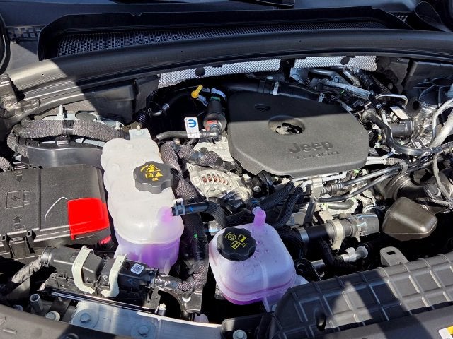 2027 Jeep Grand Cherokee Laredo Altitude