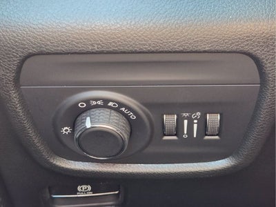 2027 Jeep Grand Cherokee Laredo Altitude