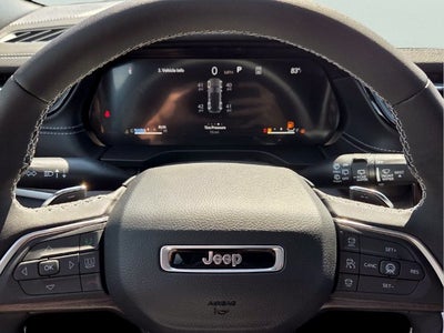 2027 Jeep Grand Cherokee Laredo Altitude