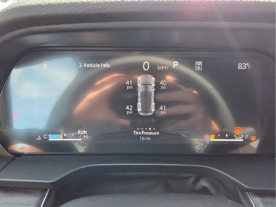 2027 Jeep Grand Cherokee Laredo Altitude