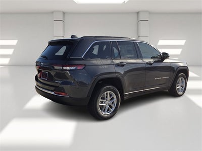 2026 Jeep Grand Cherokee Laredo