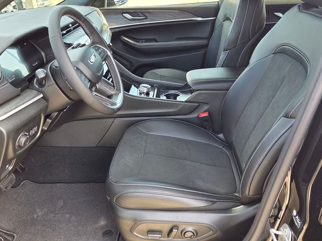 2026 Jeep Grand Cherokee Altitude