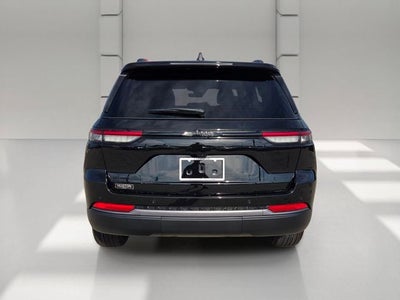 2026 Jeep Grand Cherokee Altitude