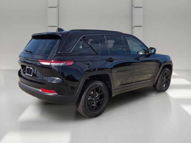 2026 Jeep Grand Cherokee Altitude