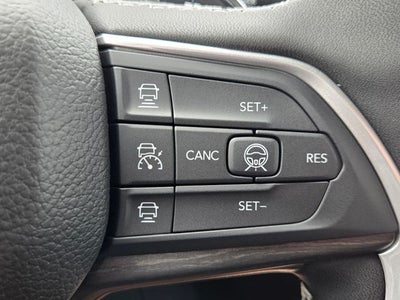 2026 Jeep Grand Cherokee Laredo Altitude