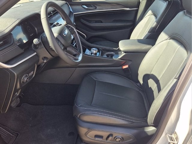 2027 Jeep Grand Cherokee Limited Reserve