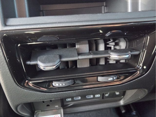 2027 Jeep Grand Cherokee Limited Reserve