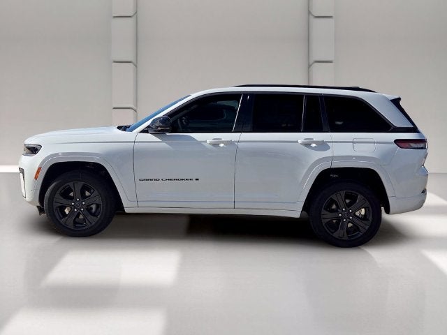 2027 Jeep Grand Cherokee Limited Reserve