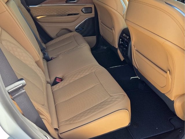 2027 Jeep Grand Cherokee Summit