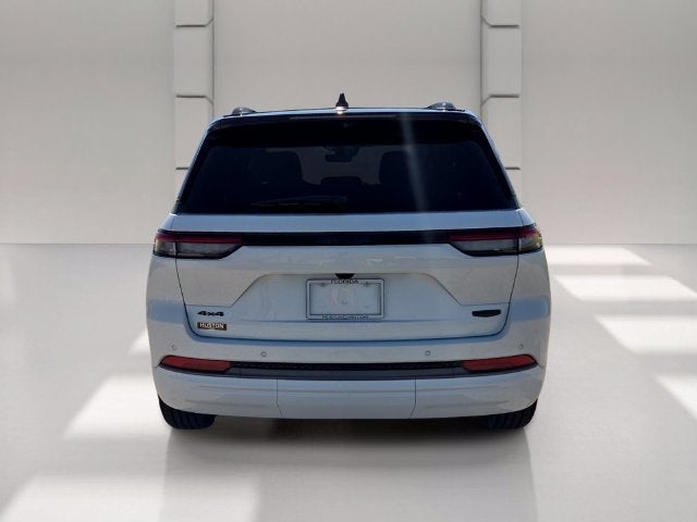 2027 Jeep Grand Cherokee Summit