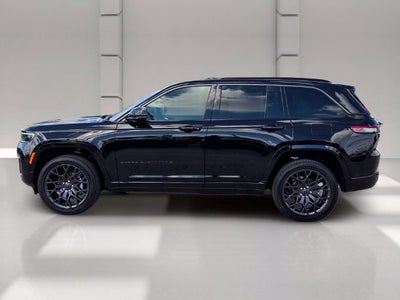 2027 Jeep Grand Cherokee Summit