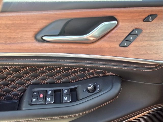 2027 Jeep Grand Cherokee Summit