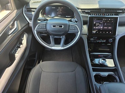 2026 Jeep Grand Cherokee L Laredo