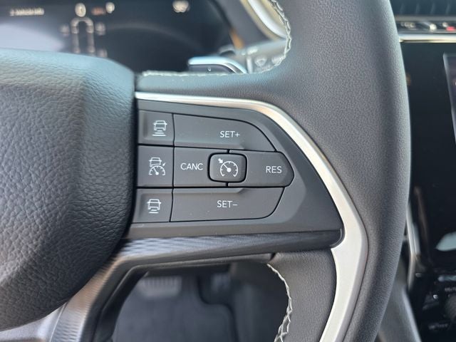 2026 Jeep Grand Cherokee L Laredo