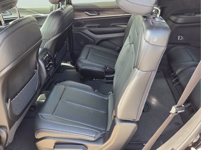 2027 Jeep Grand Cherokee L Limited