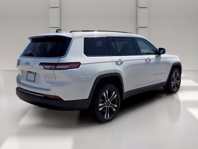 2027 Jeep Grand Cherokee L Limited