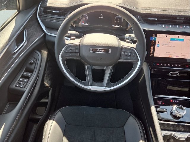 2027 Jeep Grand Cherokee L Laredo Altitude