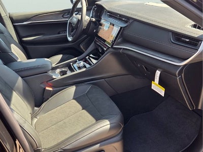 2027 Jeep Grand Cherokee L Laredo Altitude