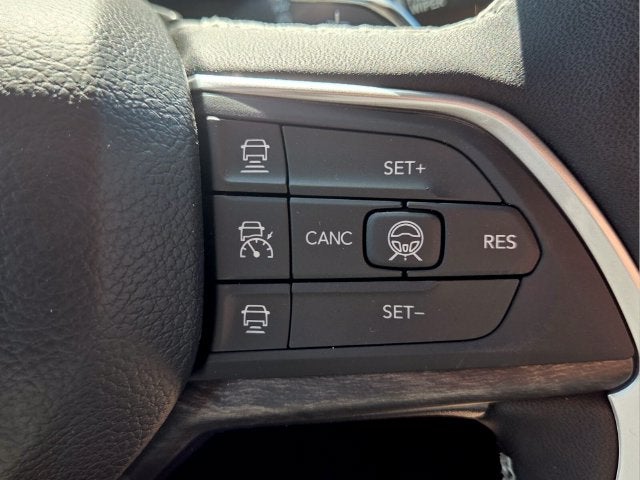 2027 Jeep Grand Cherokee L Laredo Altitude