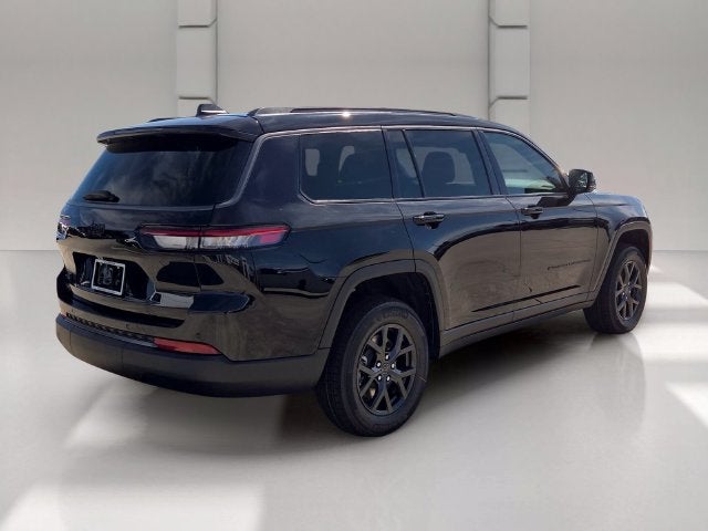 2027 Jeep Grand Cherokee L Laredo Altitude