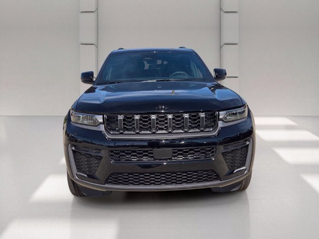 2027 Jeep Grand Cherokee L Laredo Altitude