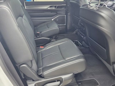 2026 Jeep Grand Wagoneer Base