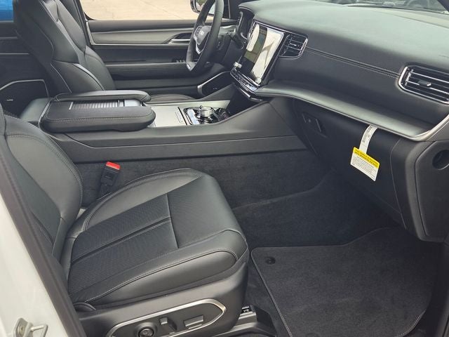 2026 Jeep Grand Wagoneer Base
