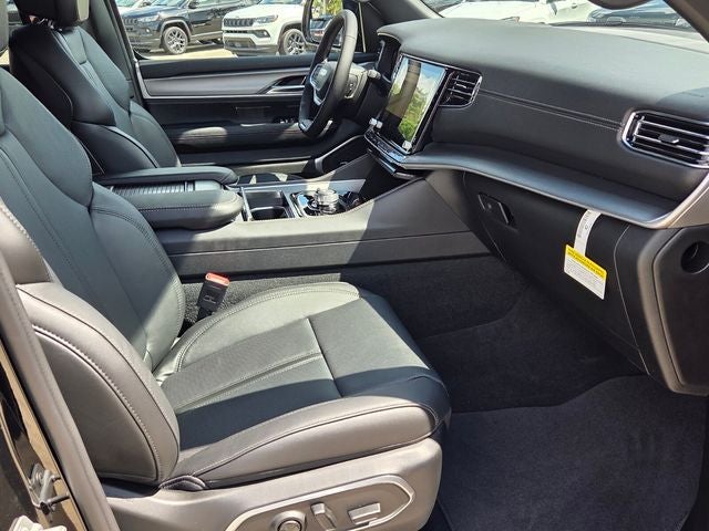 2026 Jeep Grand Wagoneer Base