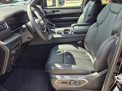 2026 Jeep Grand Wagoneer Base