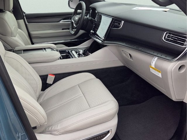 2027 Jeep Grand Wagoneer Summit Obsidian