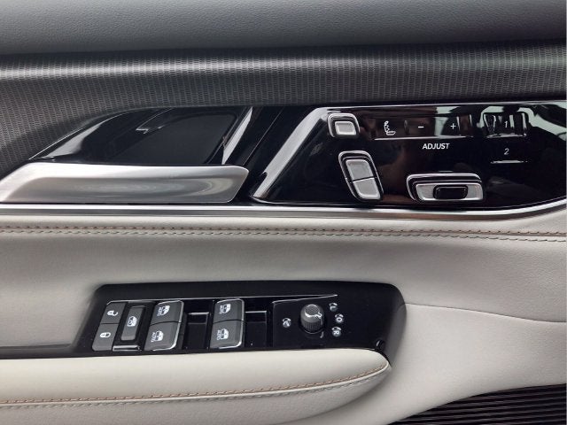 2027 Jeep Grand Wagoneer Summit Obsidian
