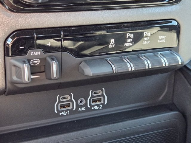 2027 RAM 1500 Big Horn/Lone Star