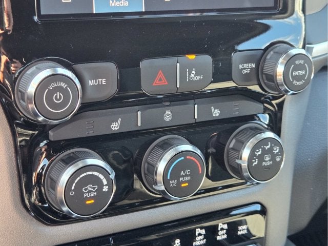 2027 RAM 1500 Big Horn/Lone Star