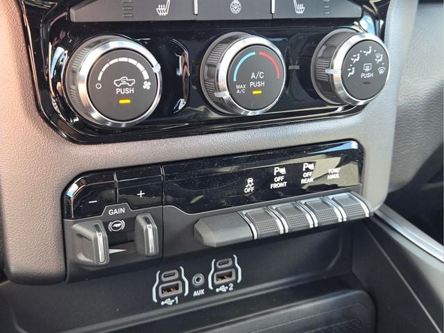 2027 RAM 1500 Big Horn/Lone Star