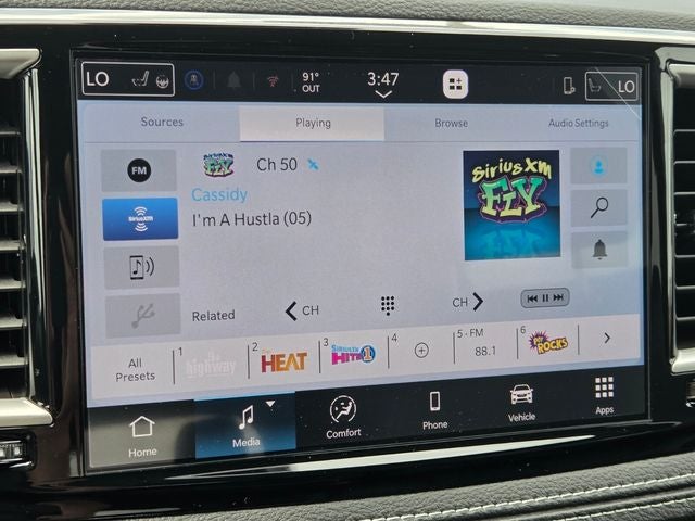2027 Chrysler Pacifica Select