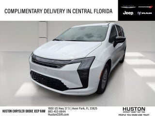 2027 Chrysler Pacifica Select