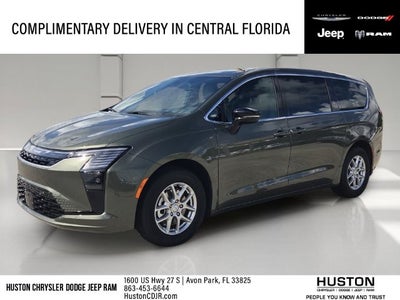 2027 Chrysler Pacifica Select