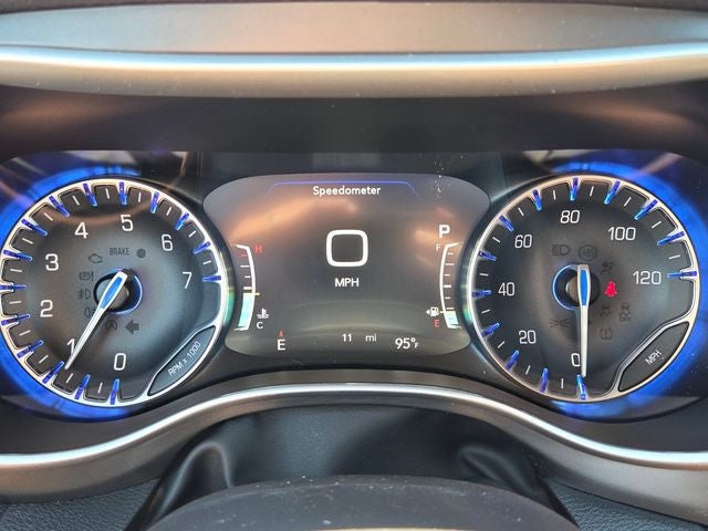 2027 Chrysler Pacifica Limited