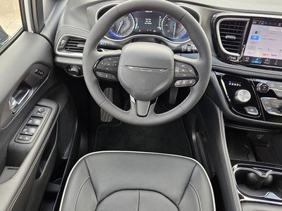 2027 Chrysler Pacifica Limited