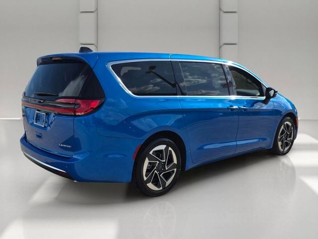 2027 Chrysler Pacifica Limited